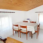With Parking Space - 5587 Appartement *