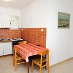 With Parking Space - 5587 Appartement
