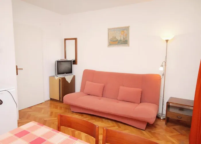 With Parking Space - 5587 Appartement