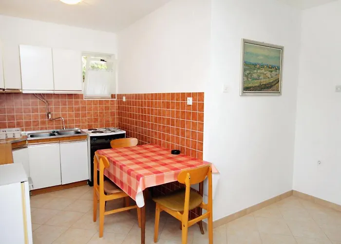 With Parking Space - 5587 شقة